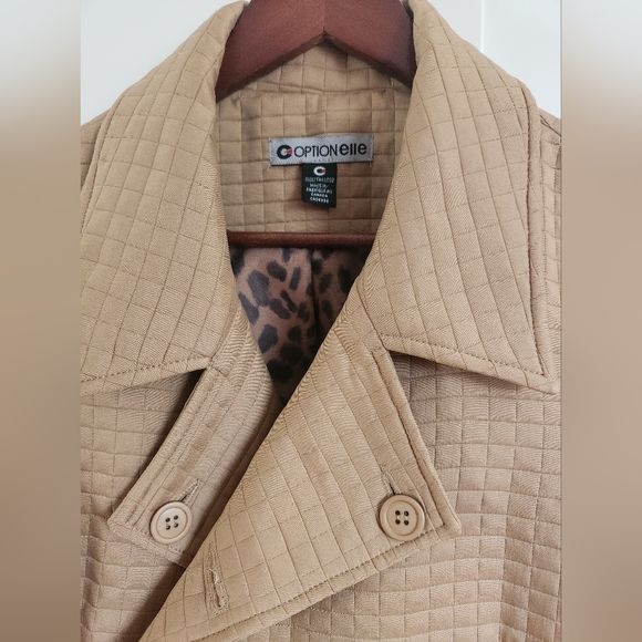 Quilted jacket - Picture 2 of 8